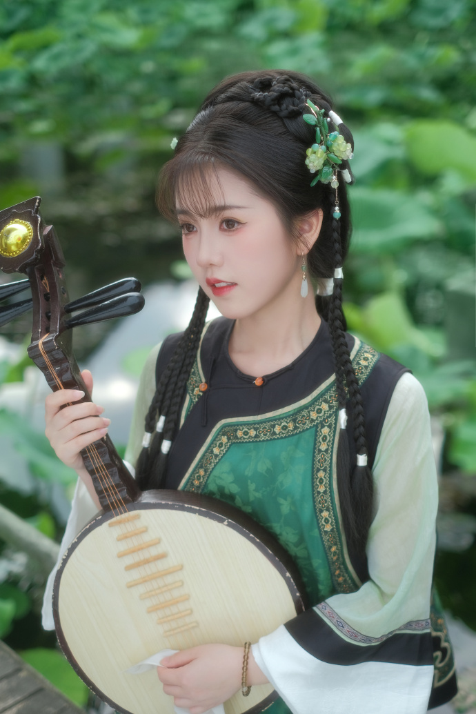 长月烬明 封面